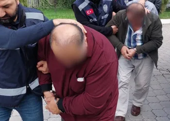 Silah operasyonunda gözaltına alınan 2 kişi tutuklandı