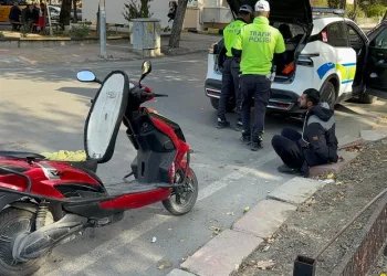 Polisten kaçan motosiklet sürücüsü kovalamaca sonucu yakalandı