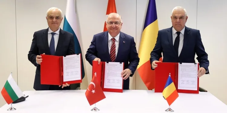 Türkiye, Romanya ve Bulgaristan arasında askeri faaliyetleri kapsayan Niyet Mektubu imzalandı