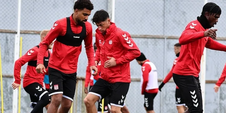 Sivasspor’da Hatayspor mesaisi sürüyor