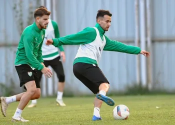 Bursaspor çift kale maç yaptı