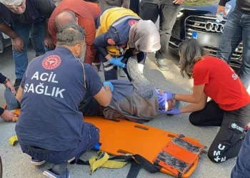 Otomobilin çarptığı yaya yaralandı