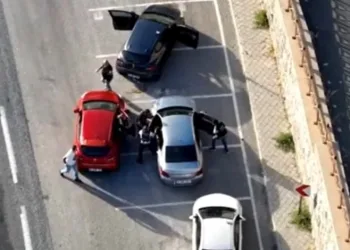 Uyuşturucu operasyonu Hollywood filmlerini aratmadı