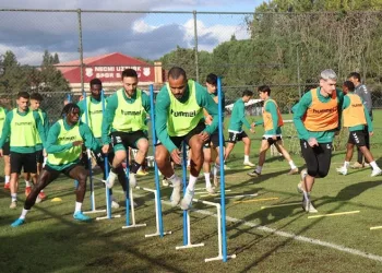 Sakaryaspor, İstanbulspor mesaisini tamamladı