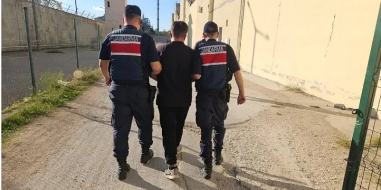 Çeşitli suçlara karışan 13 şüpheli tutuklandı