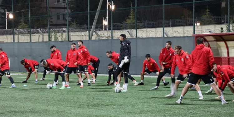 Eskişehirspor evindeki ilk maçta galibiyet istiyor