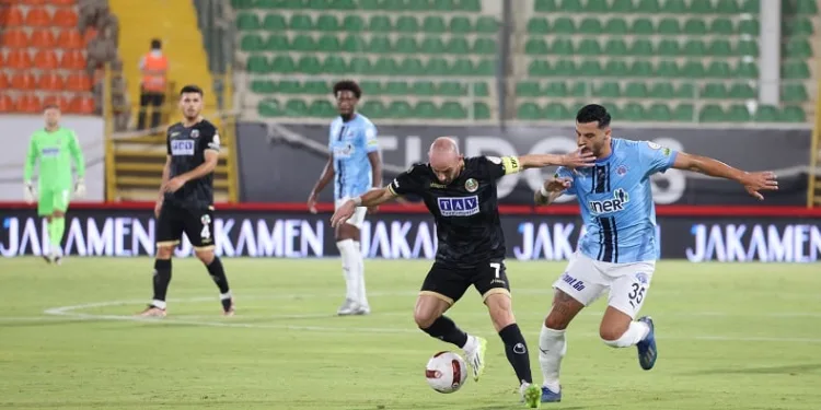 Alanyaspor ile Kasımpaşa 17. randevuda