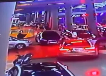 Kadın kılığına giren şahıs husumetlisine kurşun yağdırdı