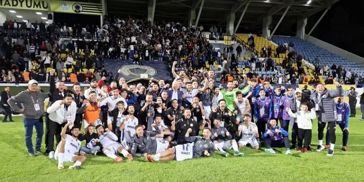 Menemen FK, durdurulamıyor
