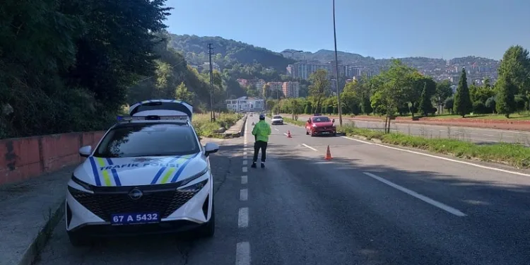 Jandarma ve polisin denetimleri sürüyor
