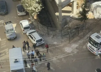 Cadde ortasında yumruklu, sopalı kavga