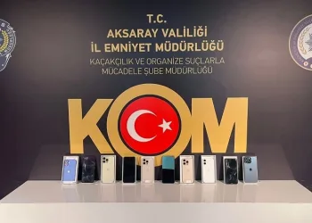 KOM ekiplerinden kaçak telefon operasyonu