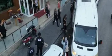 Fuhuş operasyonu: 9 gözaltı