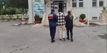 Jandarma kılığına girip dolandırdı, jandarma tarafından yakalandı