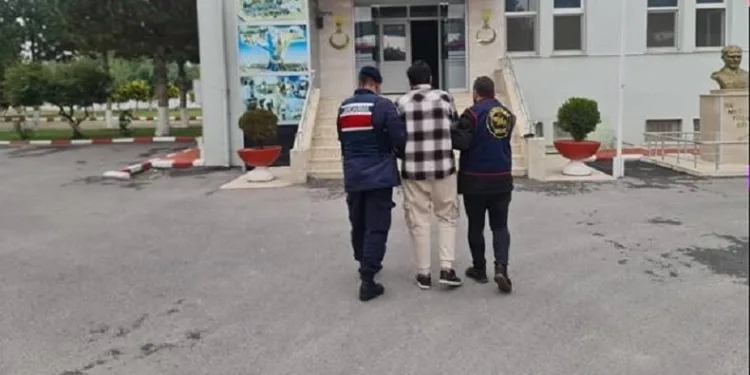 Jandarma kılığına girip dolandırdı, jandarma tarafından yakalandı