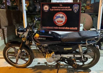 Çalıntı motosiklet polisin kontrollerinde bulundu