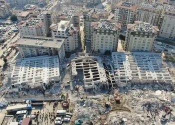 Yüzlerce kişiye mezar olan Rönesas Rezidans’ın 3. duruşması görüldü