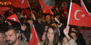 Sinop’ta fener alayı