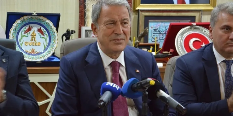 Hulusi Akar: “Tek mücadelemiz teröristlerle, amacımız sadece terörü ortadan kaldırmak”