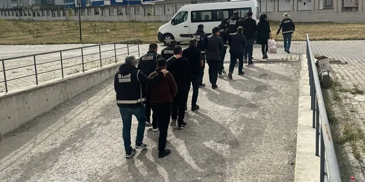 Erzurum merkezli 5 ilde dolandırıcılık operasyonu
