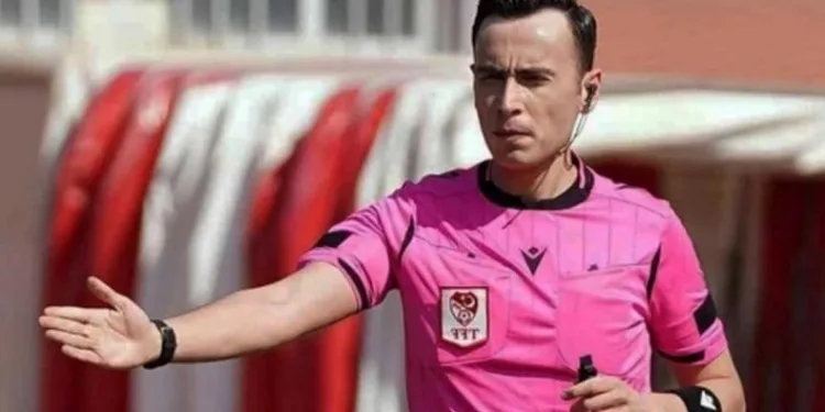 Antalyaspor – Galatasaray maçının VAR’ı Abdullah Buğra Taşkınsoy oldu