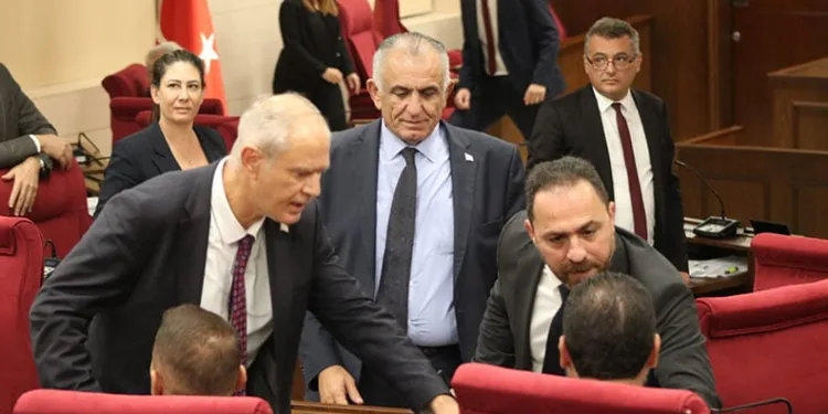 KKTC’de meclis başkanlığı krizi