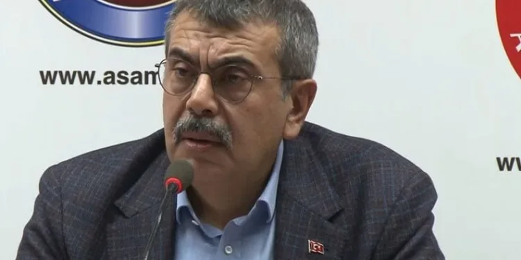 “Müfredatımızı yüzde 35 oranında sadeleştirmiş olduk”