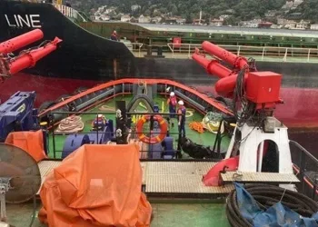 İstanbul Boğazı gemi trafiğine kapatıldı