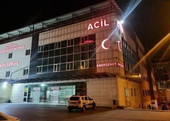 30 öğrenci yedikleri yemekten zehirlendi