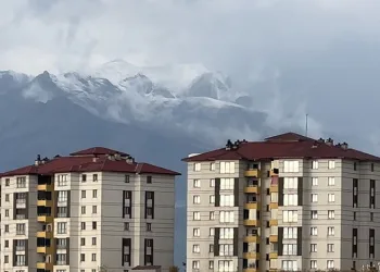 Cilo Dağı yeniden beyaza büründü