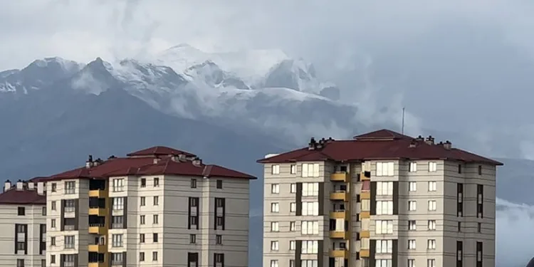Cilo Dağı yeniden beyaza büründü