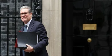 İngiltere, aşırı sağcı İsrailli bakanlara yaptırım uygulamayı değerlendiriyor