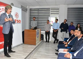 Genç Dijital Girişimcilik Akademisi’nde 5. dönem