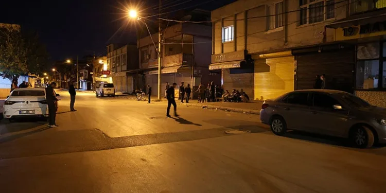 Ziyarete geldiği teyzesinin evinin önünde öldürüldü