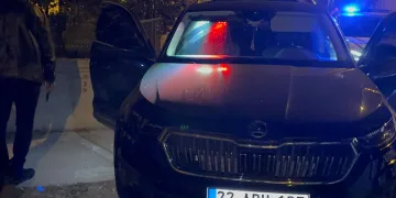 Edirne’de çakar lambalı otomobile 12 bin 800 lira ceza kesildi