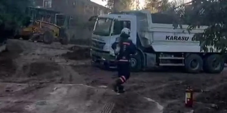 Yol çalışmasında doğal gaz borusu delindi