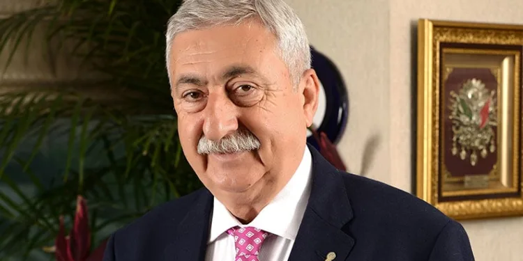 “Cumhuriyet ülkemizin geleceği için en büyük güvencemizdir”
