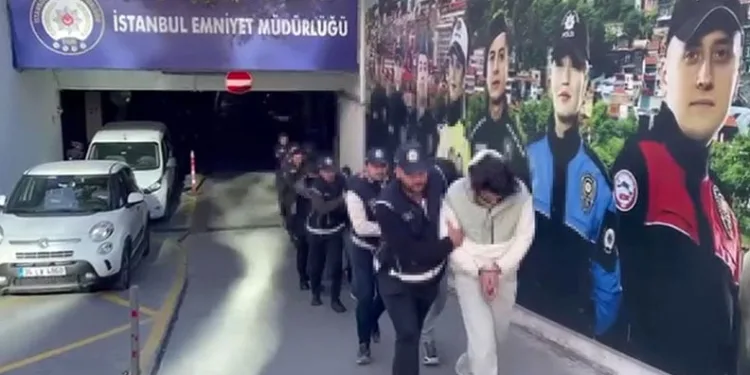 İstanbul’da sahte pasaport şebekesi çökertildi
