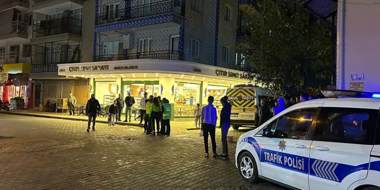 Servis aracının çarptığı çocuk hayatını kaybetti
