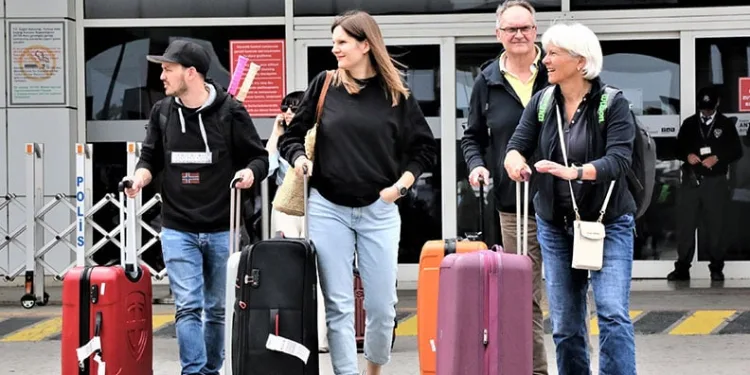 Antalya’da 9 ayda hizmet verilen yolcu sayısı 30 milyonu aştı