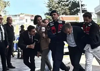 Savcı Yavuz Engin çete üyesi ile böyle fotoğraf çektirdi