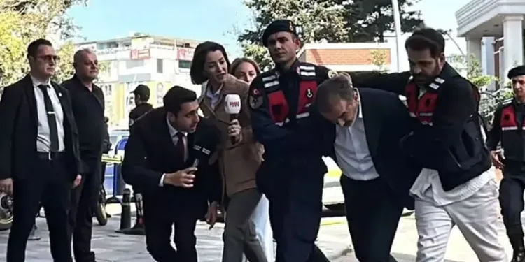 Savcı Yavuz Engin çete üyesi ile böyle fotoğraf çektirdi