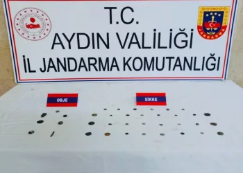 Tarihi eserleri satamadan yakalandılar