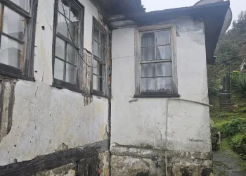 16 haneli mahalle heyelan riski nedeniyle boşaltıldı