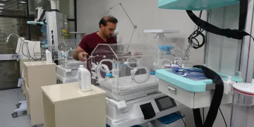 Çocuk ve yenidoğan yoğun bakımlarının kapasitesi artırıldı