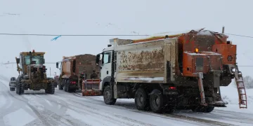 Sakaltutan Geçidinde tipi ve buzlanma etkili oldu