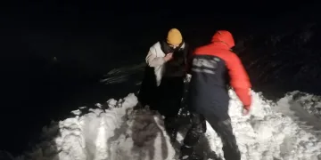 Yayla’da mahsur kalan vatandaşlar kurtarıldı