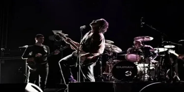 Cumhuriyet Bayramı Coşkusu: Duman ve Ekin Beril Konserleri