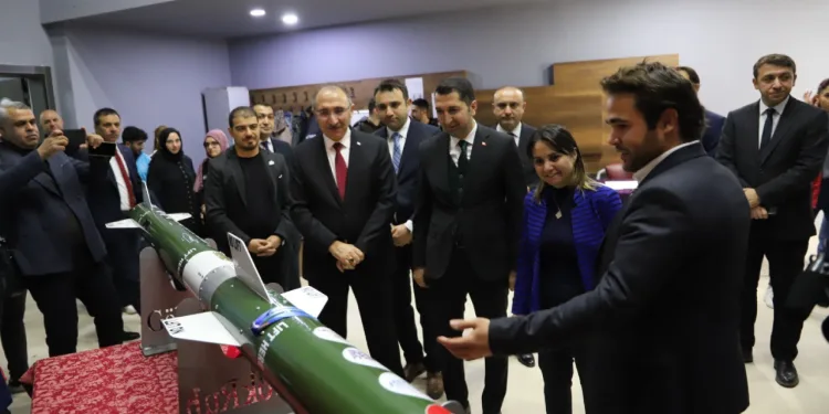 TEKNOFEST 2024 VE ISIF’24’te derece elde edenler FÜ tarafından ödüllendirildi