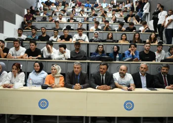 MOTAŞ Genel Müdürü Mehmet Kayış üniversite öğrencileri ile buluştu